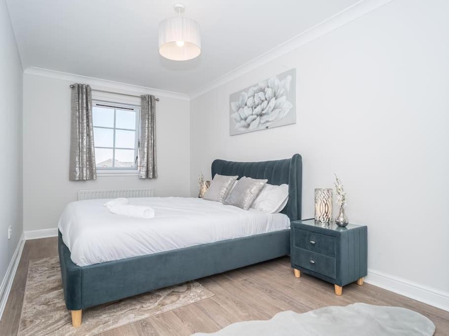 Luxury 2Bed 2Bath Flat In City Centre- Free Parking! Edimburgo Exterior foto